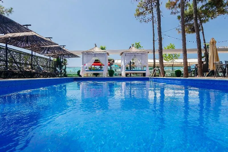 Akileda Hotel Kryemedhej