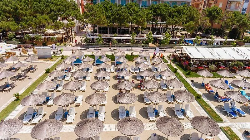 Akileda Hotel Kryemedhej
